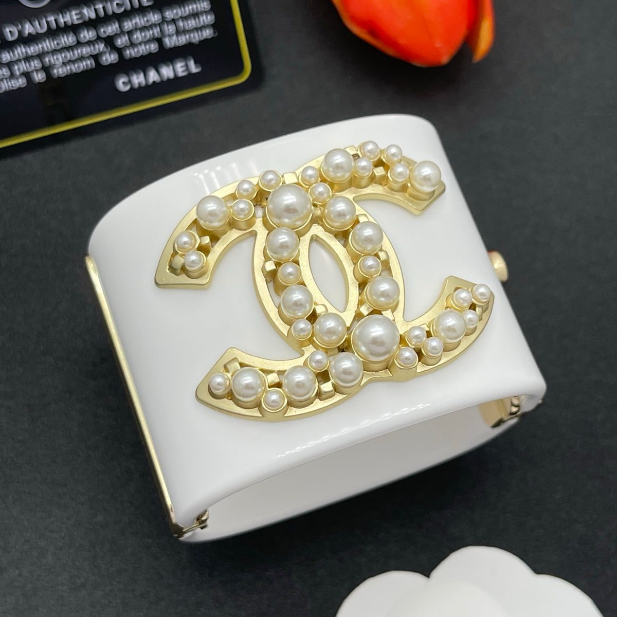 Chanel style acrylic resin bracelets - product photo 2