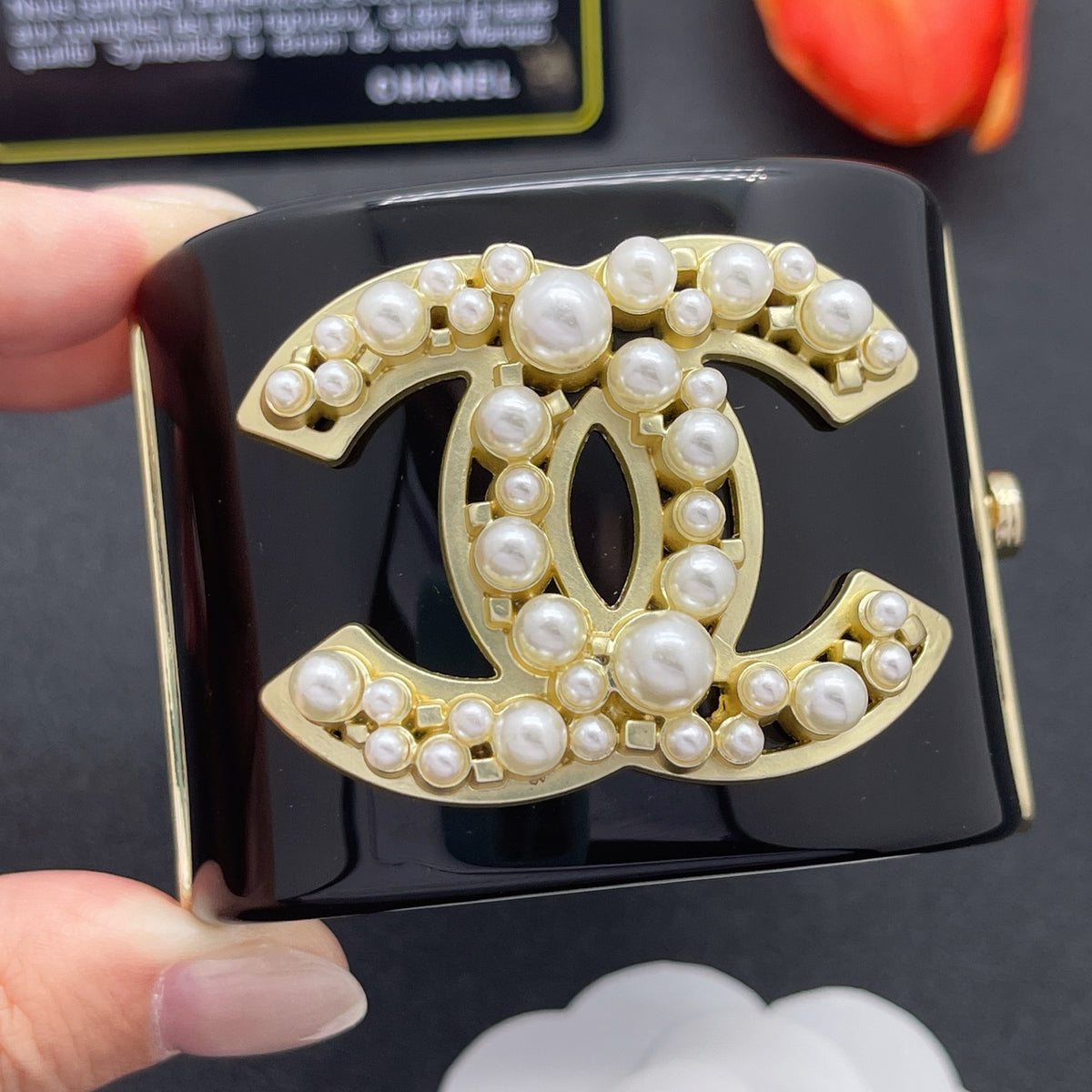 Chanel style acrylic resin bracelets - product photo 1
