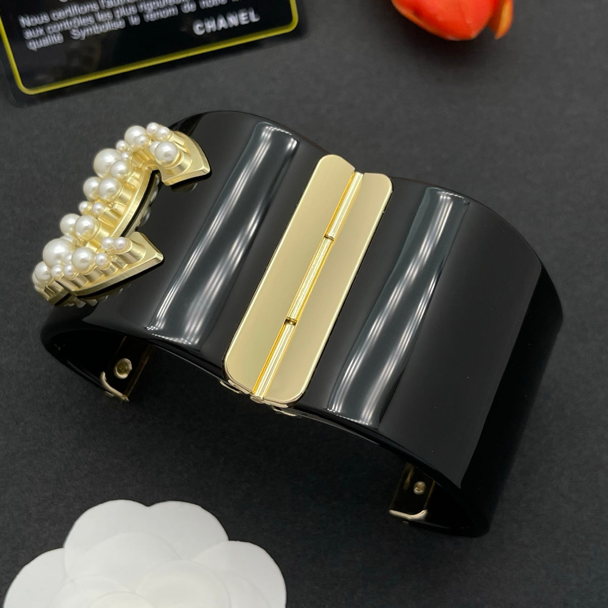 Chanel style acrylic resin bracelets - product photo 6