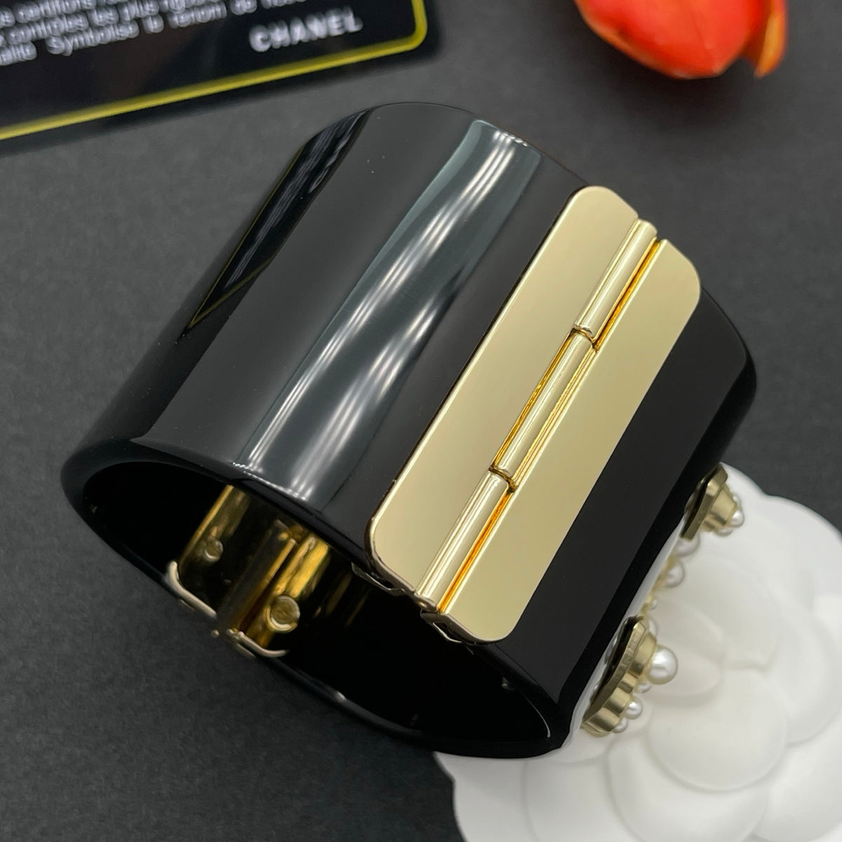 Chanel style acrylic resin bracelets - product photo 5