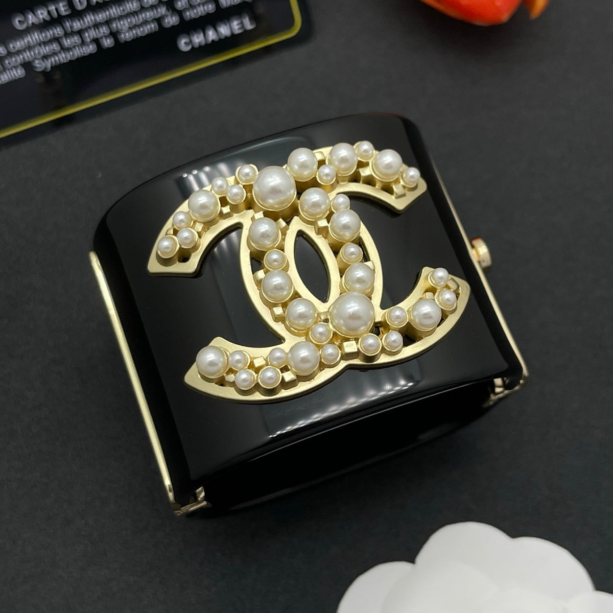 Chanel style acrylic resin bracelets - product photo 2