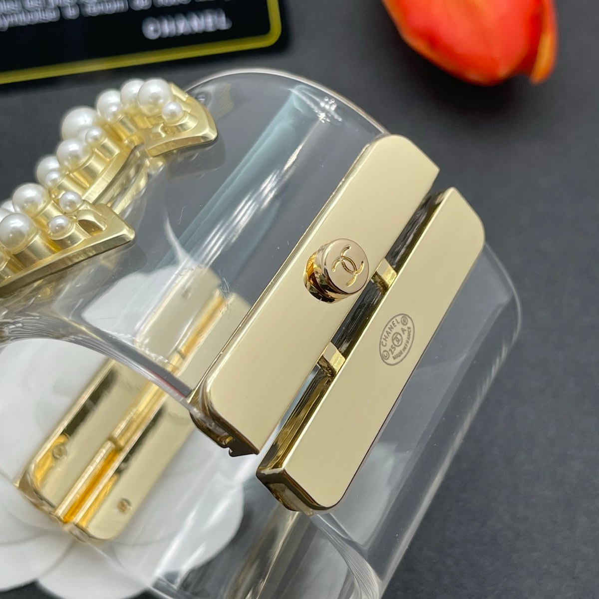 Chanel style acrylic resin bracelets - product photo 7