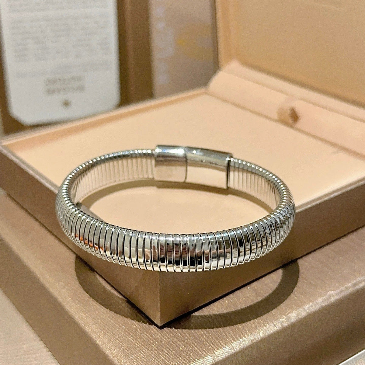 BVLGARI Divas' Dream V-Gold Tone Unisex Bracelet – Style 03 - image 2