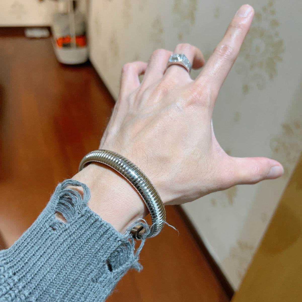 BVLGARI Divas' Dream V-Gold Tone Unisex Bracelet – Style 03 - image 3