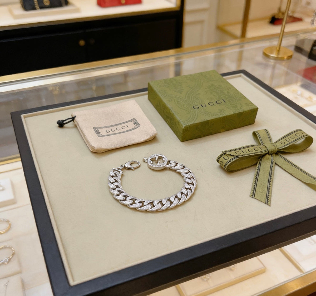 Gucci Pavé Crystal Unisex Bracelet – Style 03 - image 2