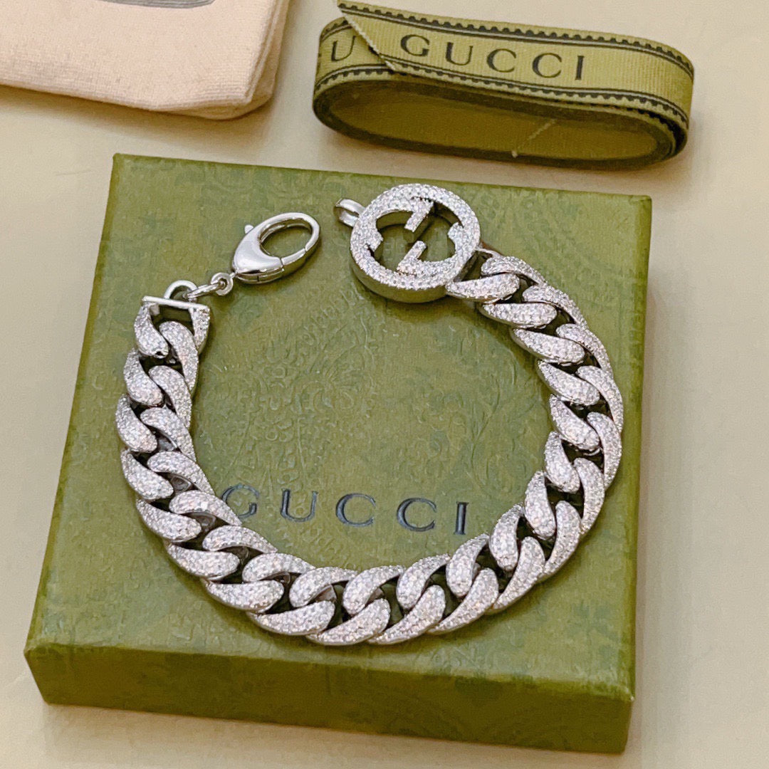 Gucci Pavé Crystal Unisex Bracelet – Style 03 - image 7