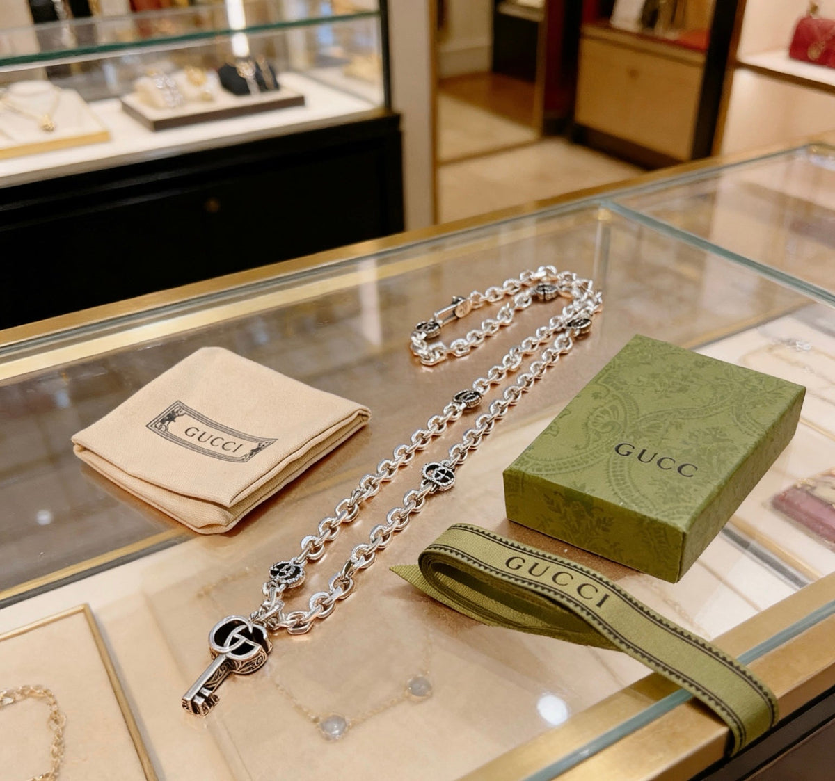 Gucci Anger Forest Chain Distressed Necklace – Style 45 - image 7