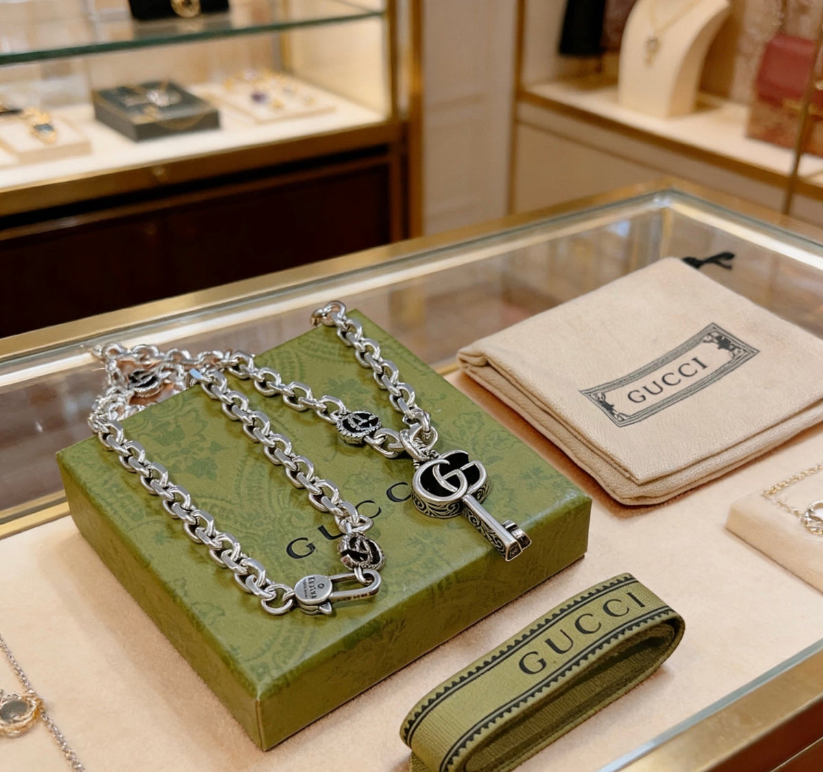 Gucci Anger Forest Chain Distressed Necklace – Style 45 - image 4
