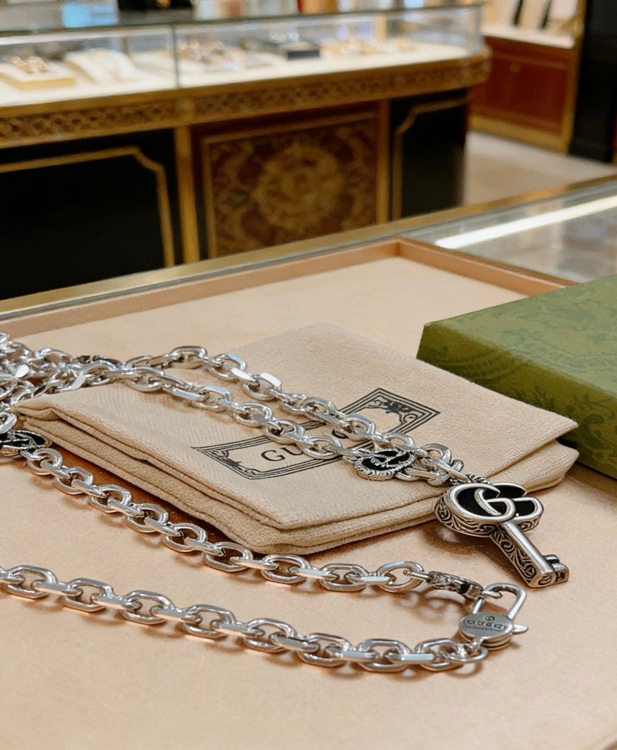 Gucci Anger Forest Chain Distressed Necklace – Style 45 - image 9