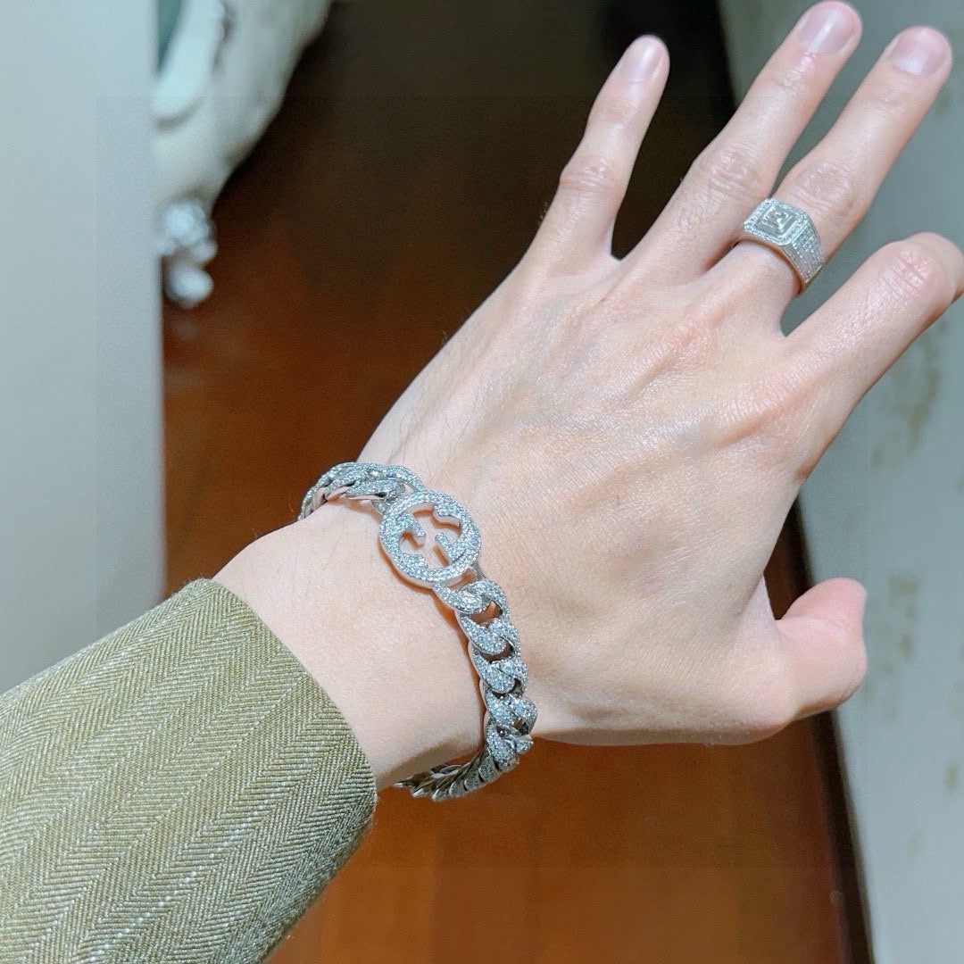 Gucci Pavé Crystal Unisex Bracelet – Style 02 - image 3