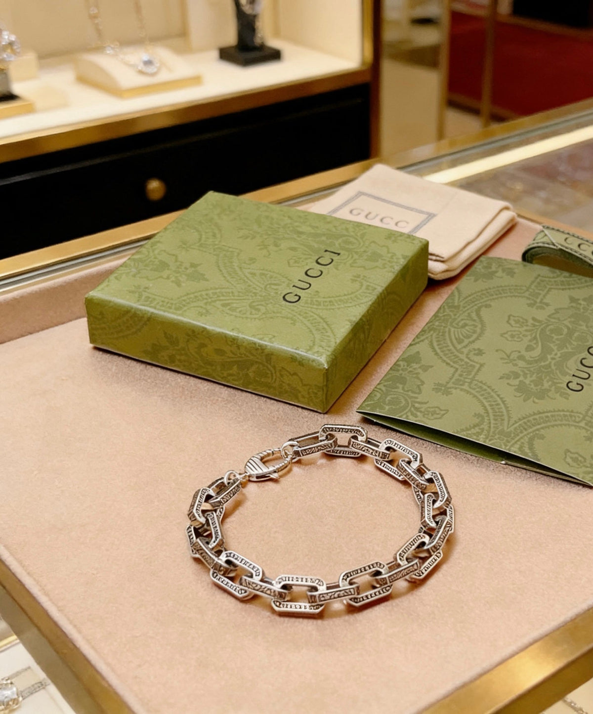 Gucci Unisex Bracelet – Style 16 - image 2