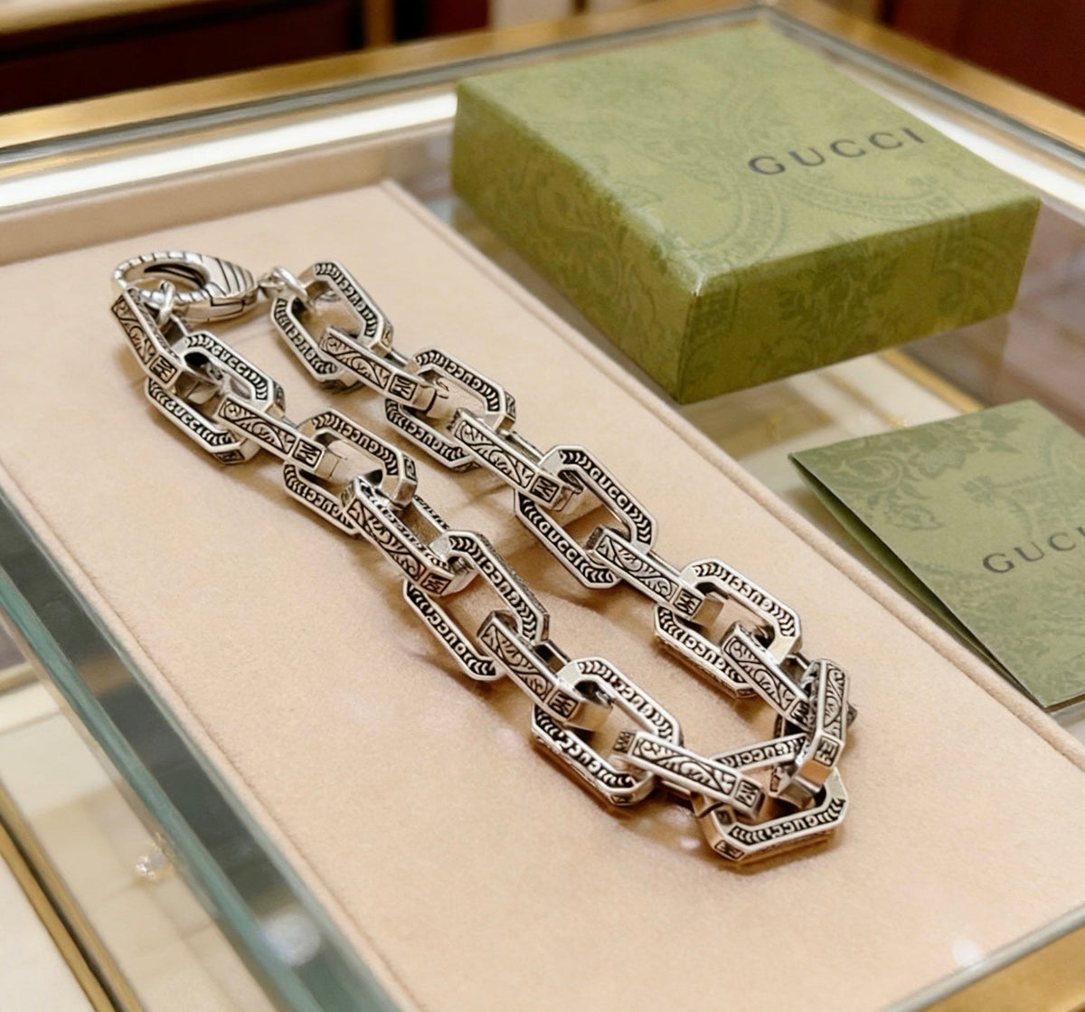 Gucci Unisex Bracelet – Style 16 - image 5