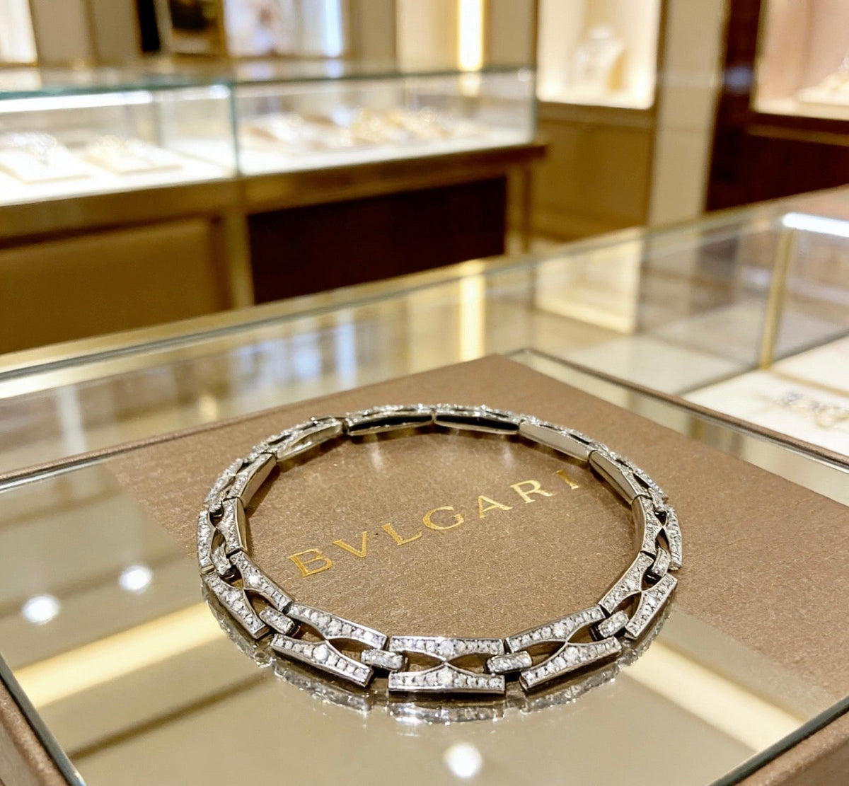BVLGARI Divas' Dream V-Gold Tone Bracelet – Style 02 - image 6