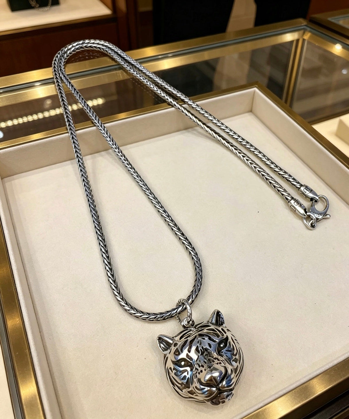 Gucci Anger Forest Chain Distressed Vintage Silver-Tone Necklace – Style 24 - image 4