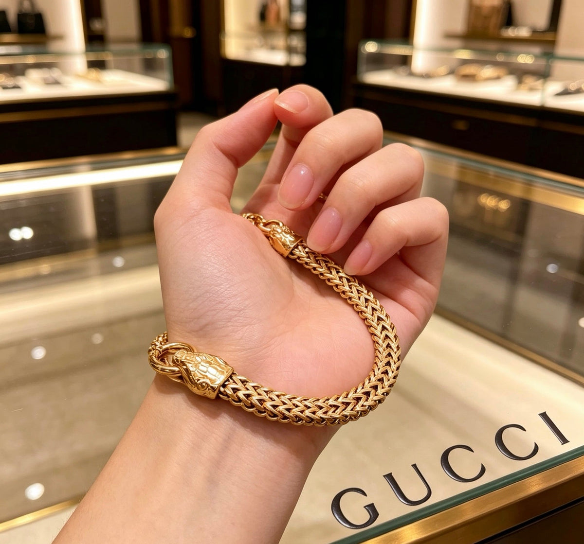 Gucci Snake Head Unisex Bracelet - image 7