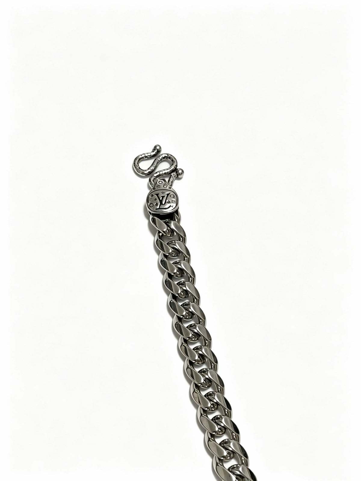 Louis Vuitton Vintage-Inspired Punk-Inspired Necklace – Style 23 - image 4
