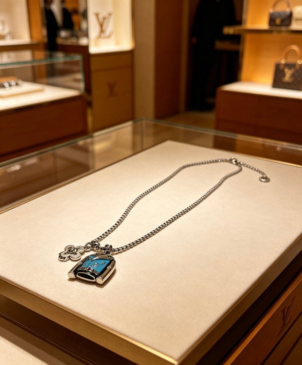 Louis Vuitton Vintage-Inspired Punk-Inspired Necklace – Style 12 - image 8