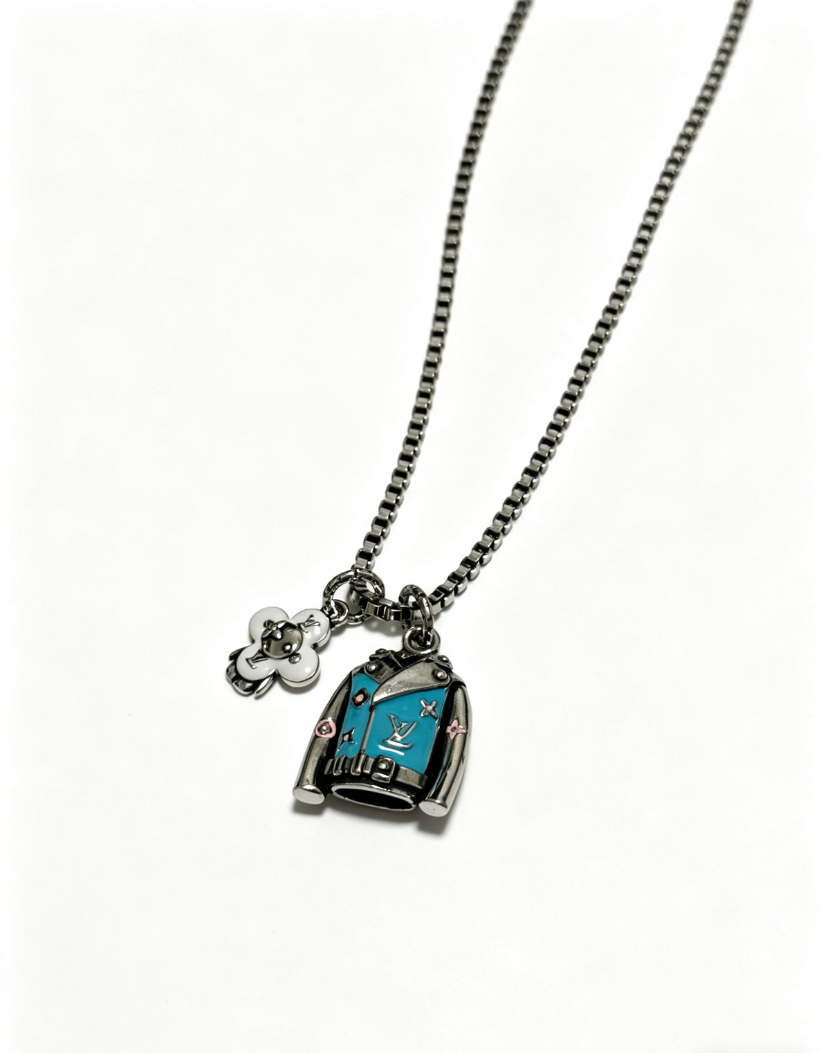 Louis Vuitton Vintage-Inspired Punk-Inspired Necklace – Style 12 - image 4
