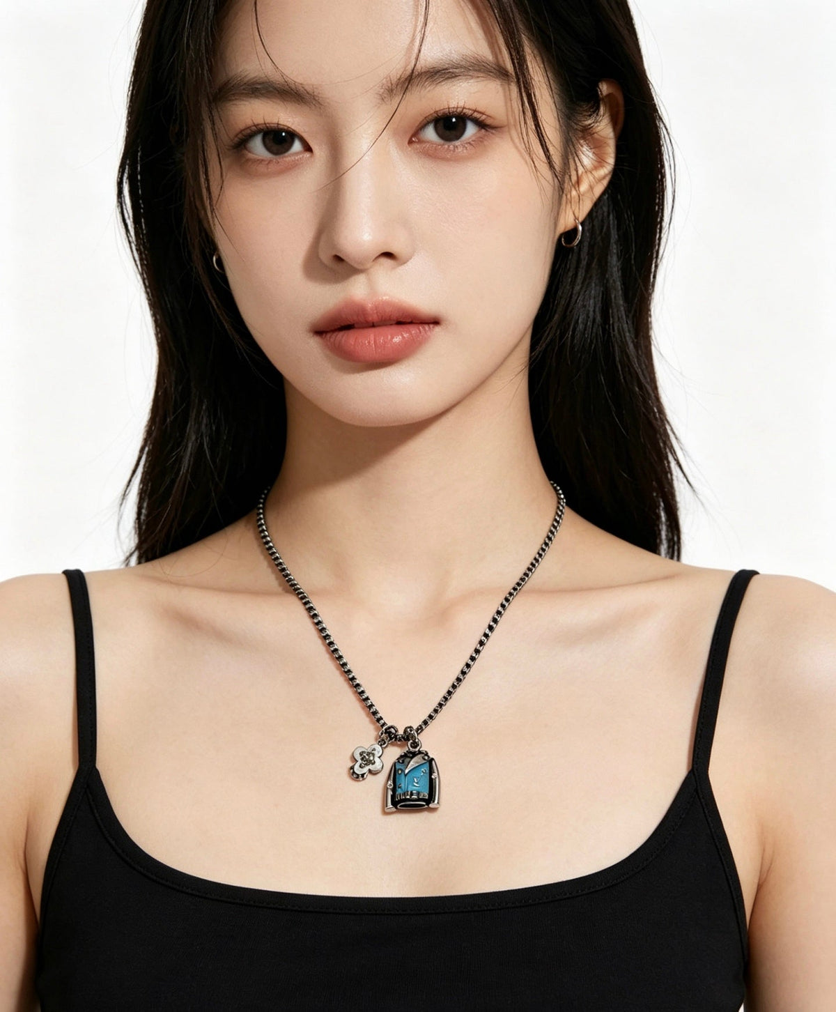 Louis Vuitton Vintage-Inspired Punk-Inspired Necklace – Style 12 - image 5