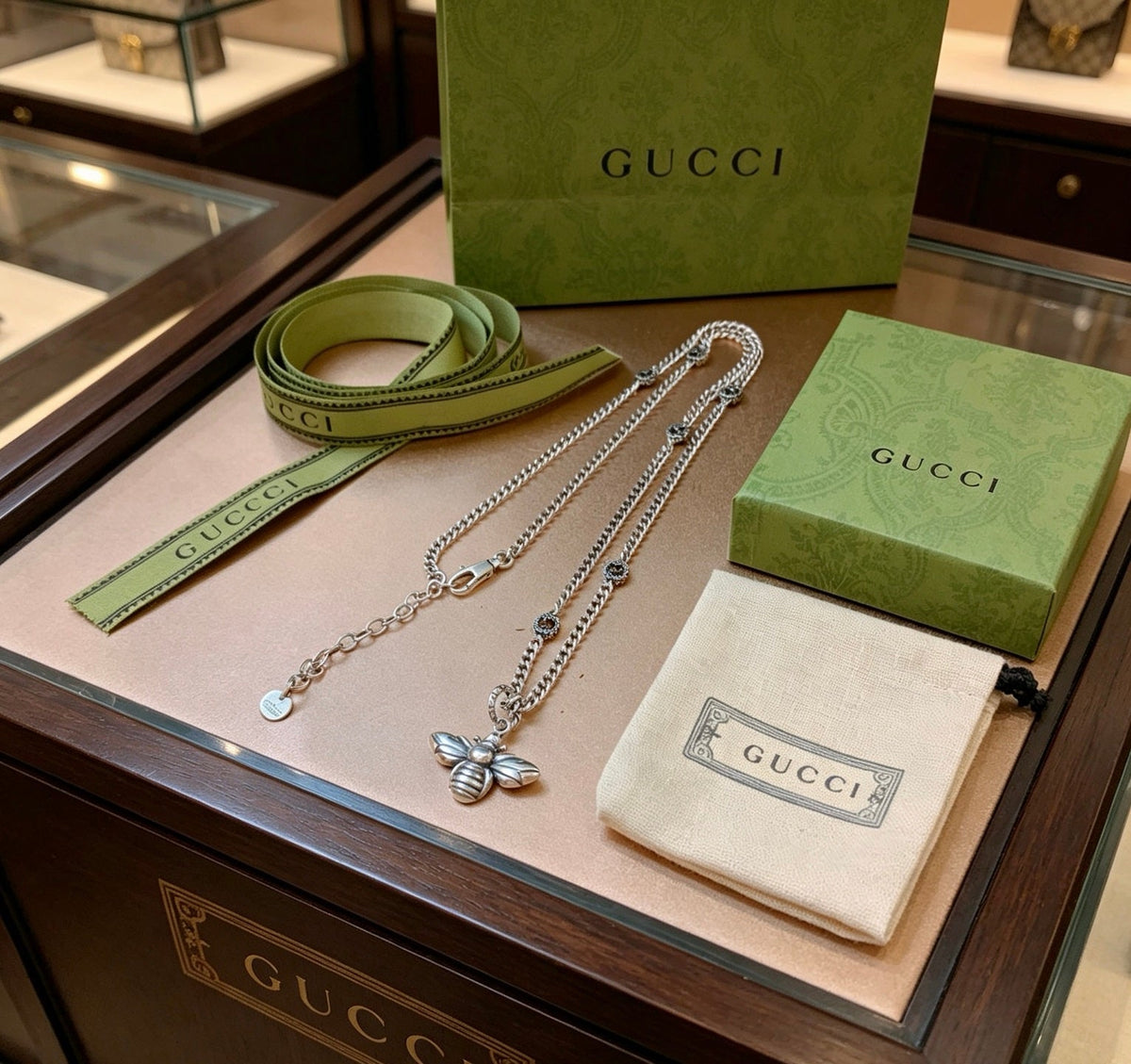 Gucci Anger Forest Bee Chain Distressed Necklace – Style 02 - image 9