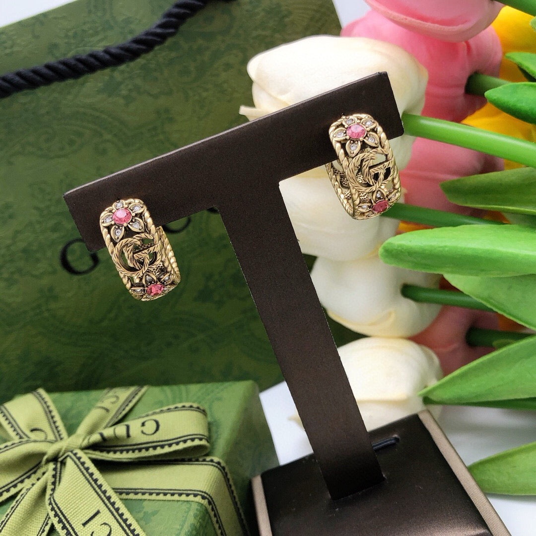 Gucci Crystal Vintage-Inspired Pink Stud Earrings - image 7