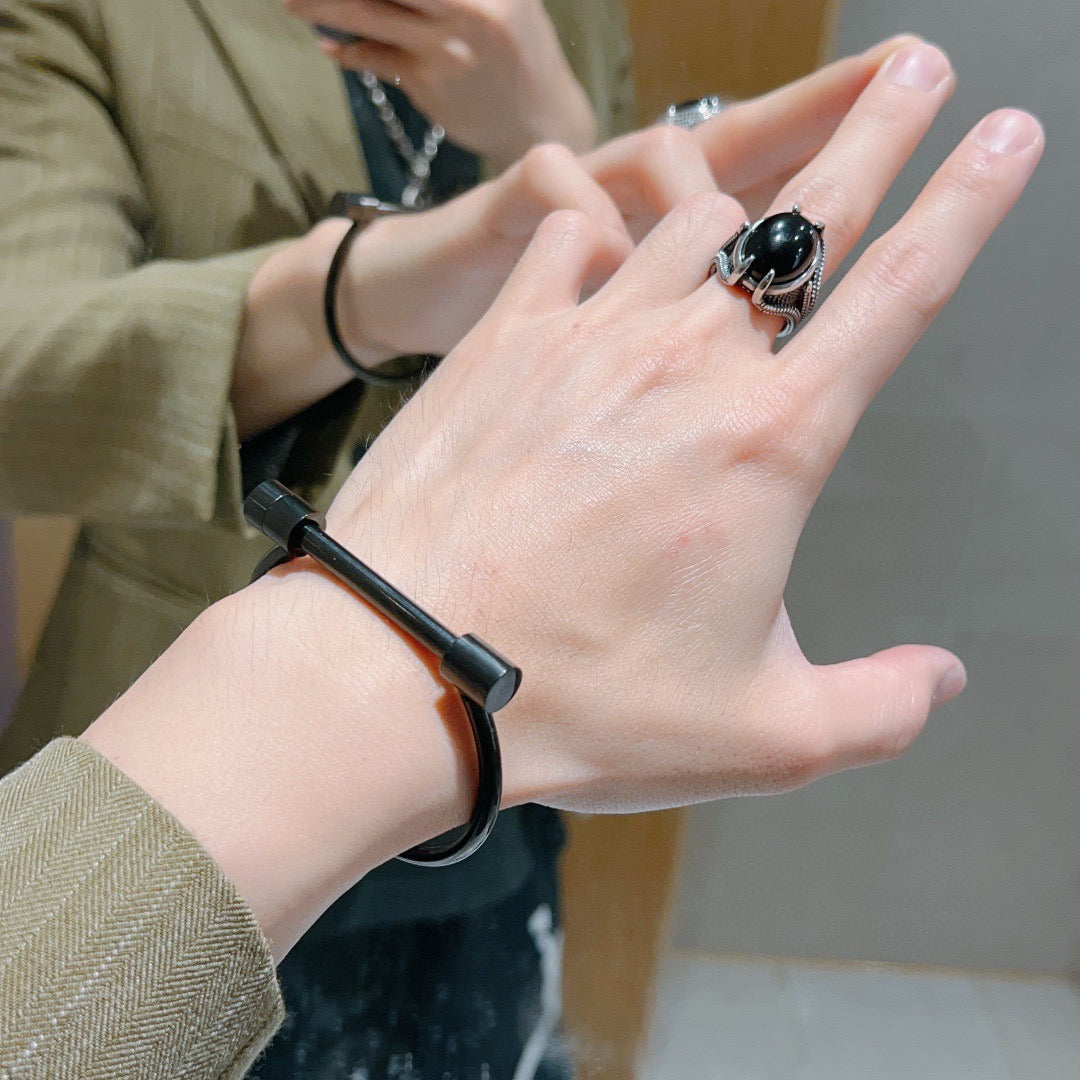 Gucci Anger Forest Distressed Vintage Silver-Tone Vintage-Inspired Bracelet – Style 07 - image 9