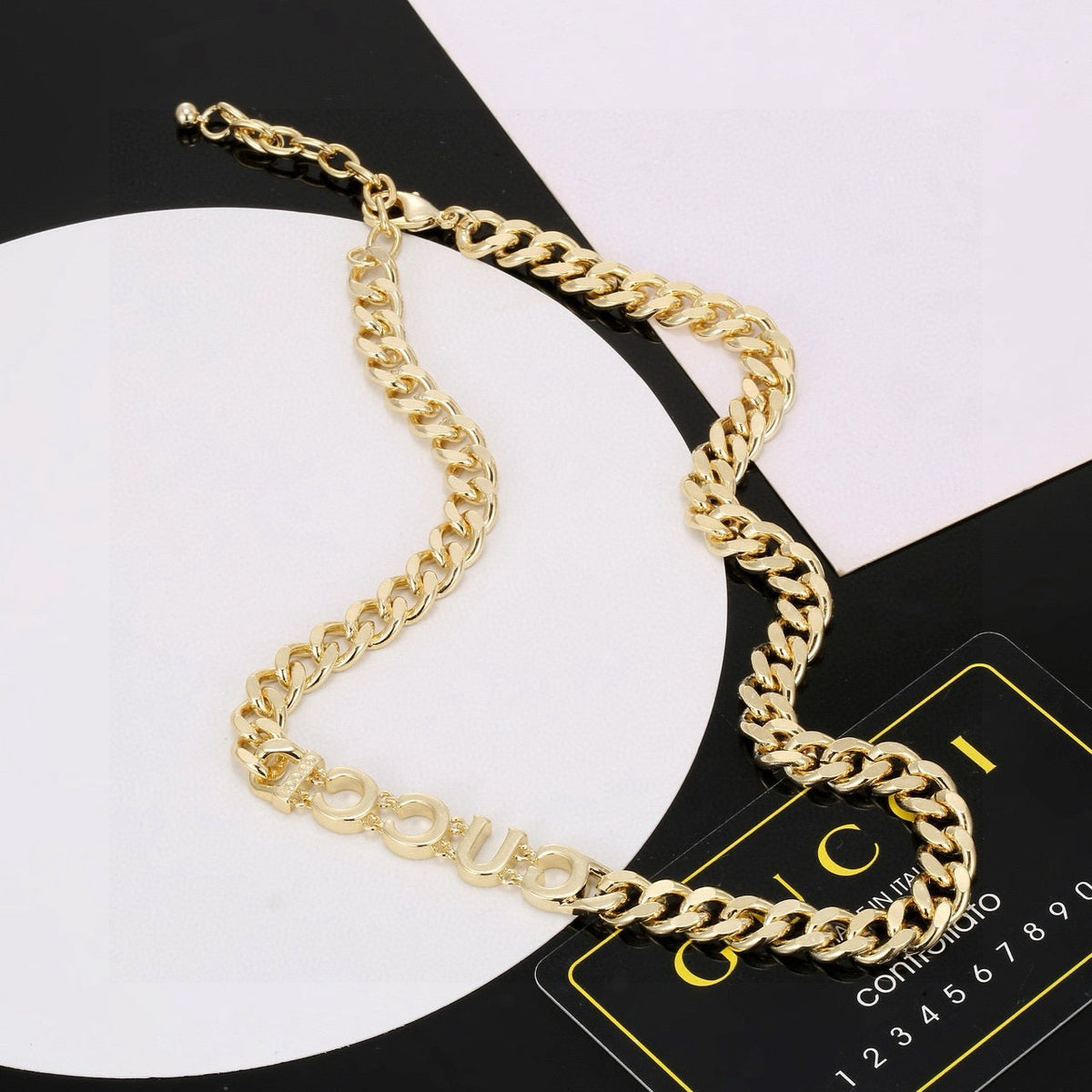 Gucci Distressed Vintage-Inspired Necklace - image 5