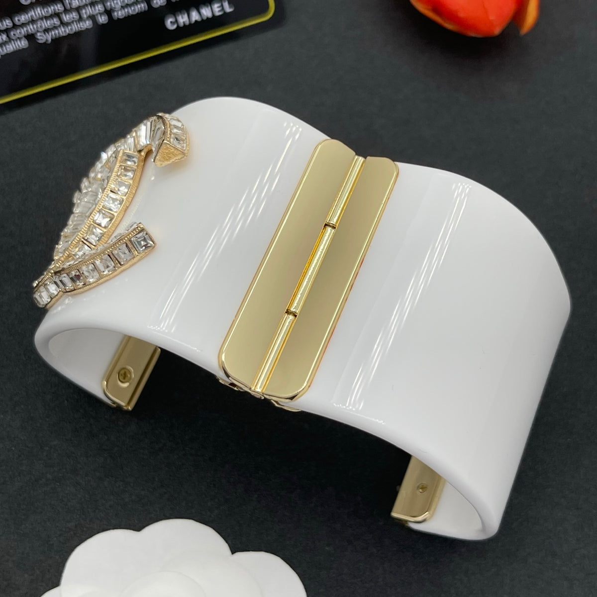 Chanel style acrylic resin bracelets - product photo 6
