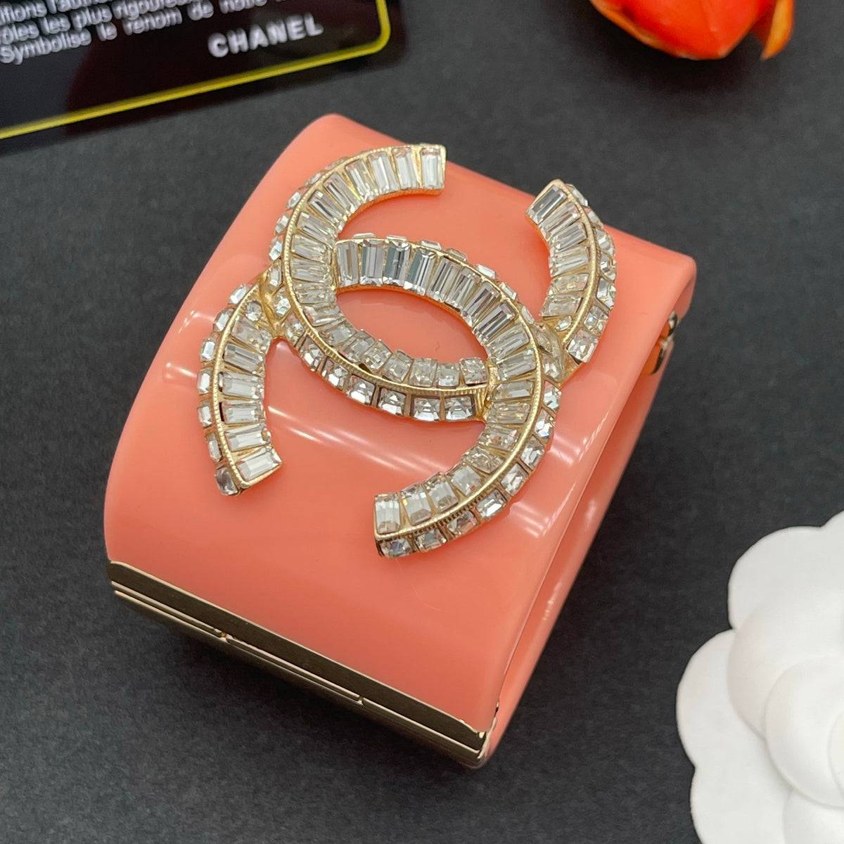 Chanel style acrylic resin bracelets - product photo 3