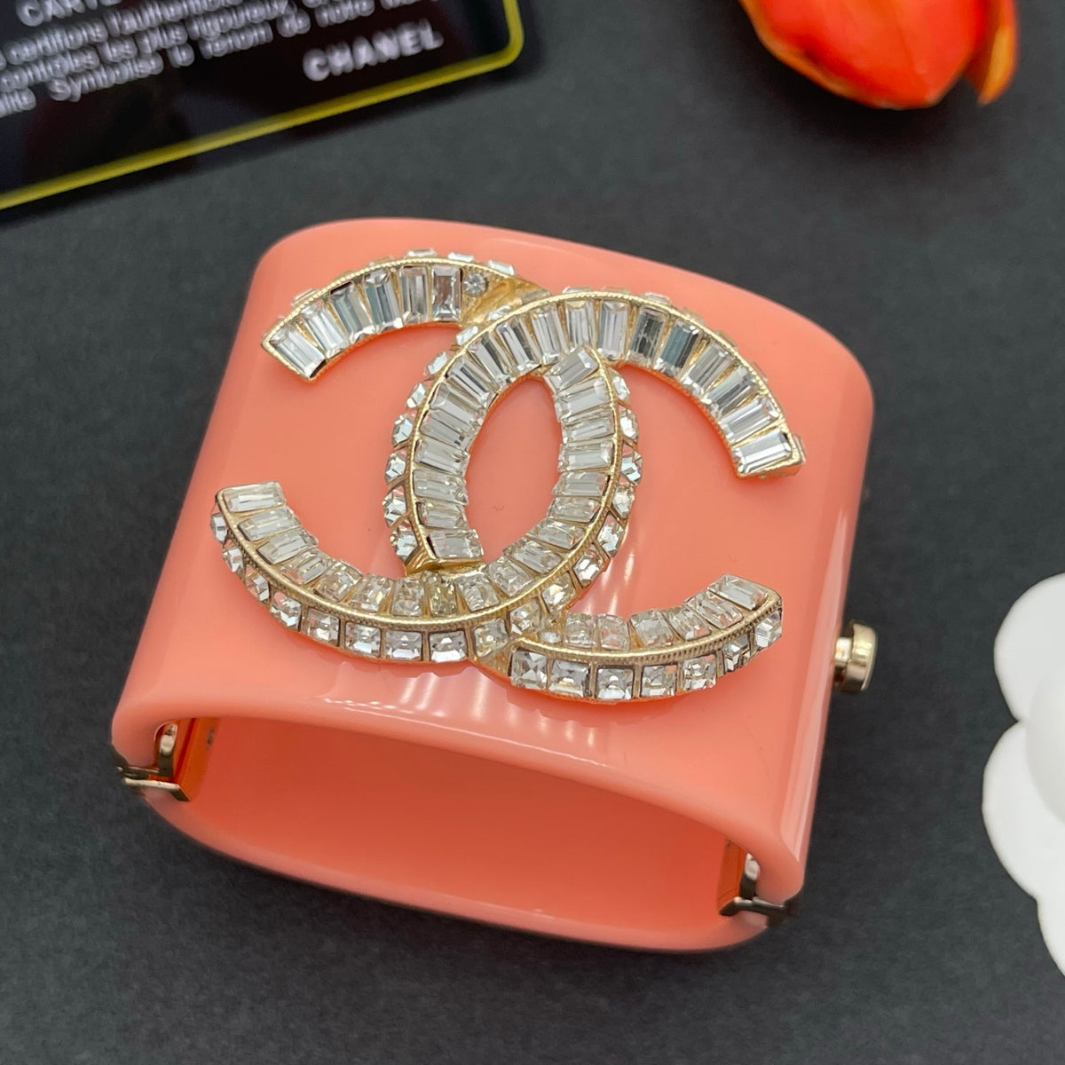 Chanel style acrylic resin bracelets - product photo 4
