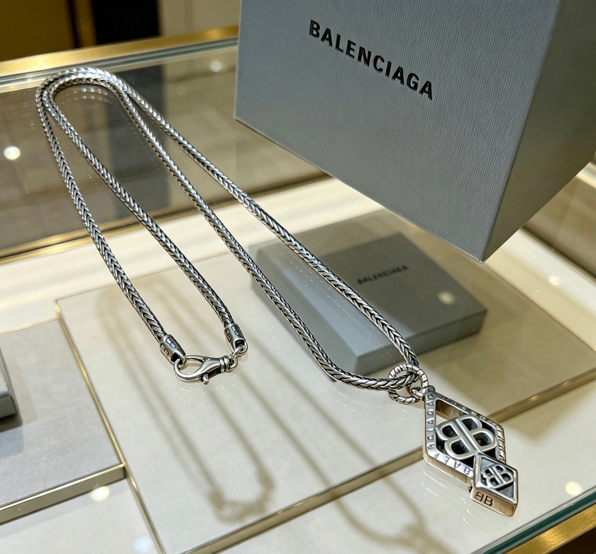 Balenciaga Vintage-Inspired Necklace – Style 59 - image 5