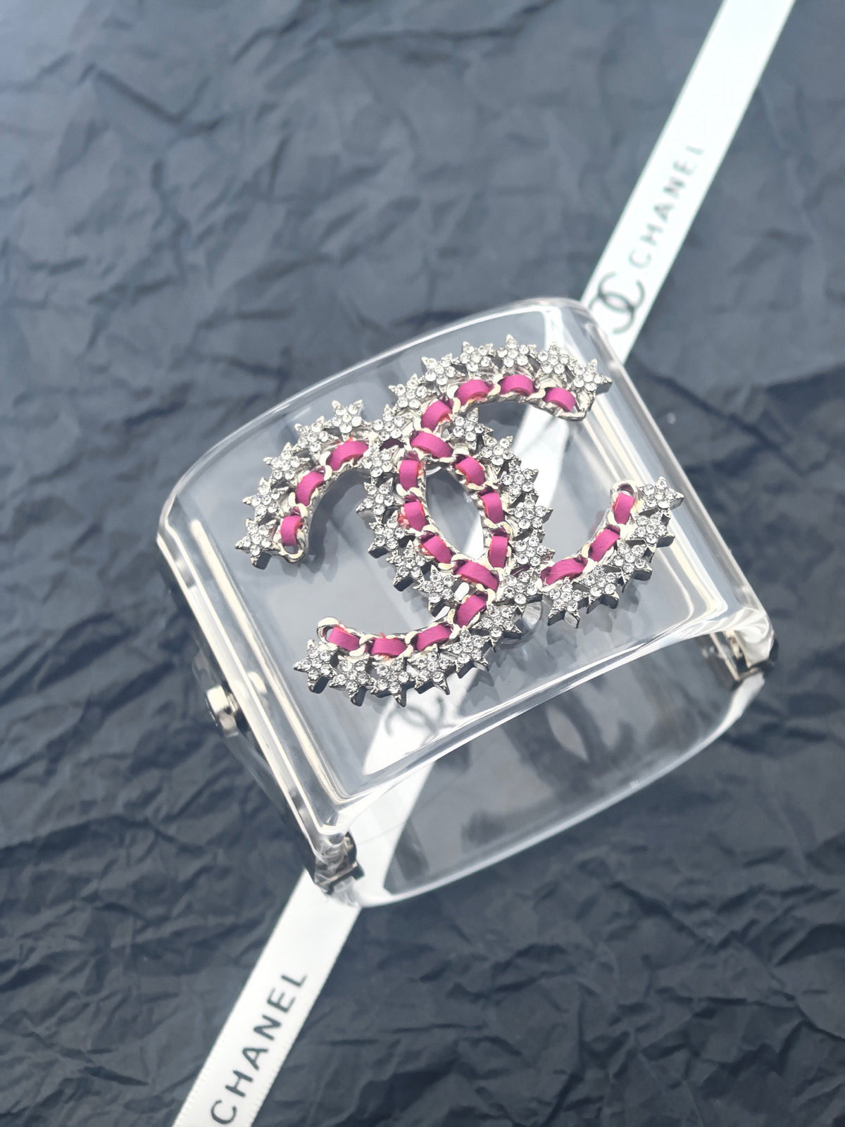 Chanel style acrylic resin bracelets - product photo 3
