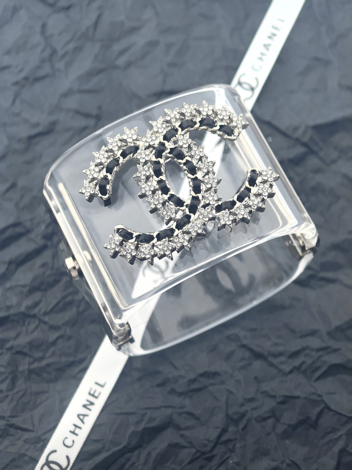 Chanel style acrylic resin bracelets - product photo 7