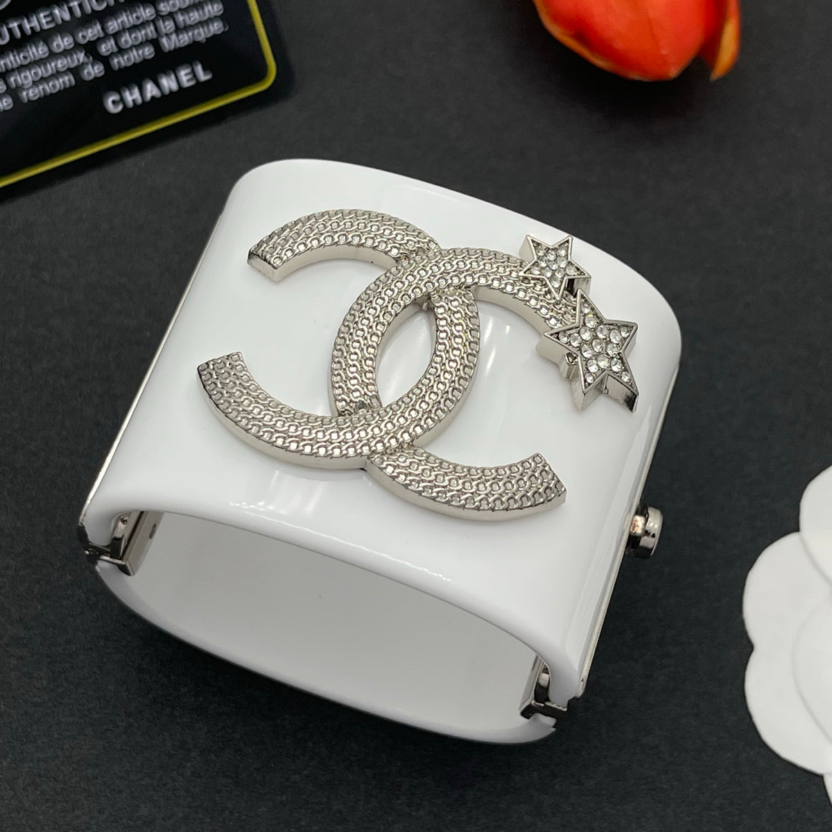 Chanel style acrylic resin bracelets - product photo 3