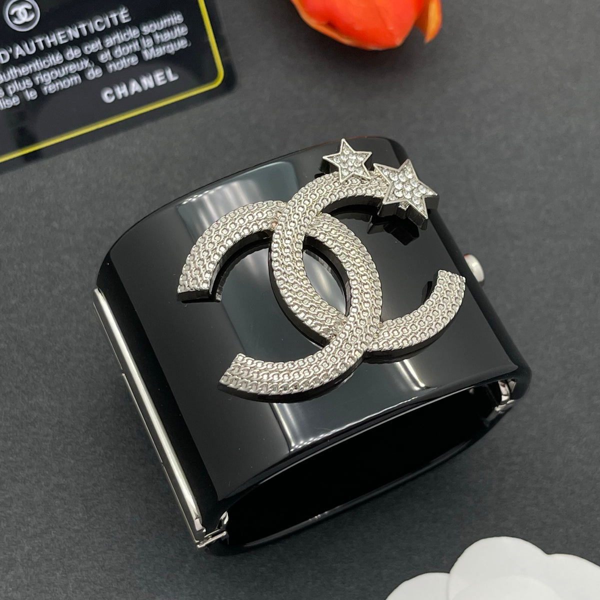 Chanel style acrylic resin bracelets - product photo 2