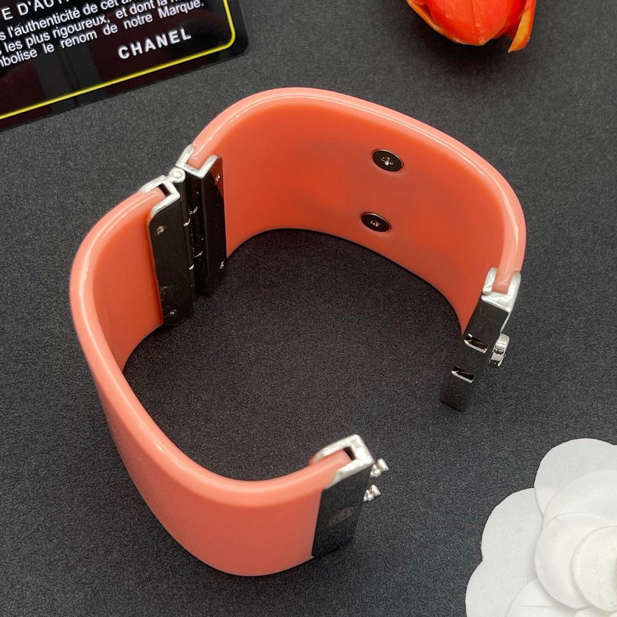 Chanel style acrylic resin bracelets - product photo 6