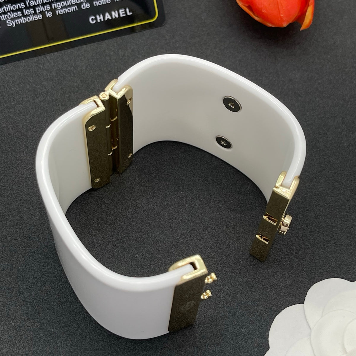 Chanel style acrylic resin bracelets - product photo 6