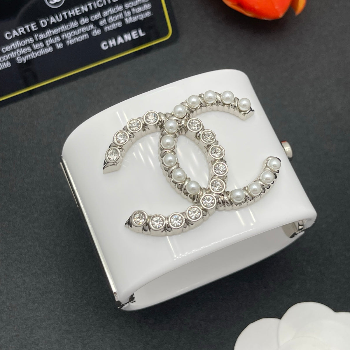 Chanel style acrylic resin bracelets - product photo 2