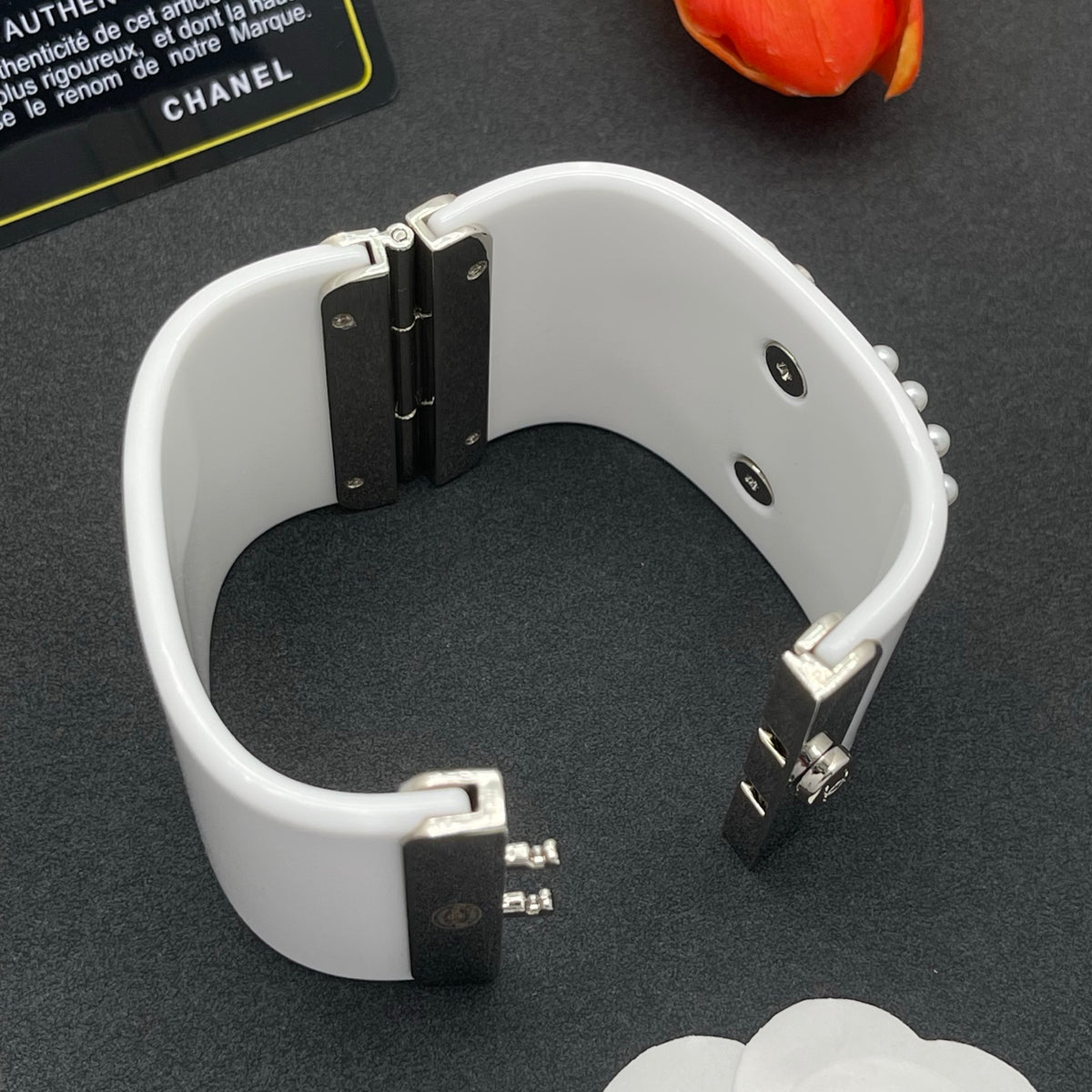 Chanel style acrylic resin bracelets - product photo 6