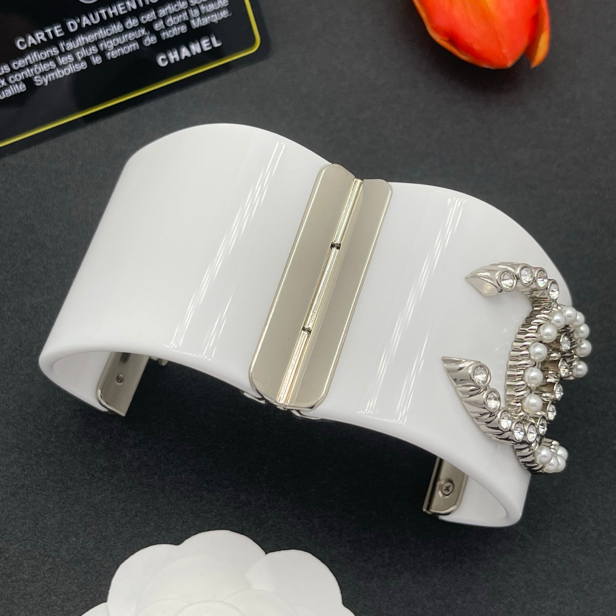 Chanel style acrylic resin bracelets - product photo 5
