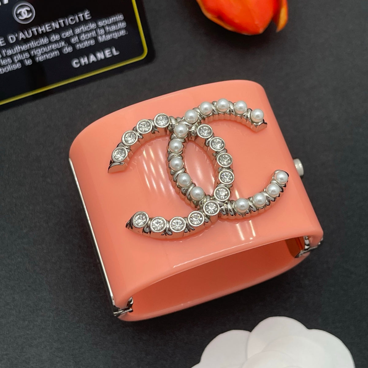Chanel style acrylic resin bracelets - product photo 2
