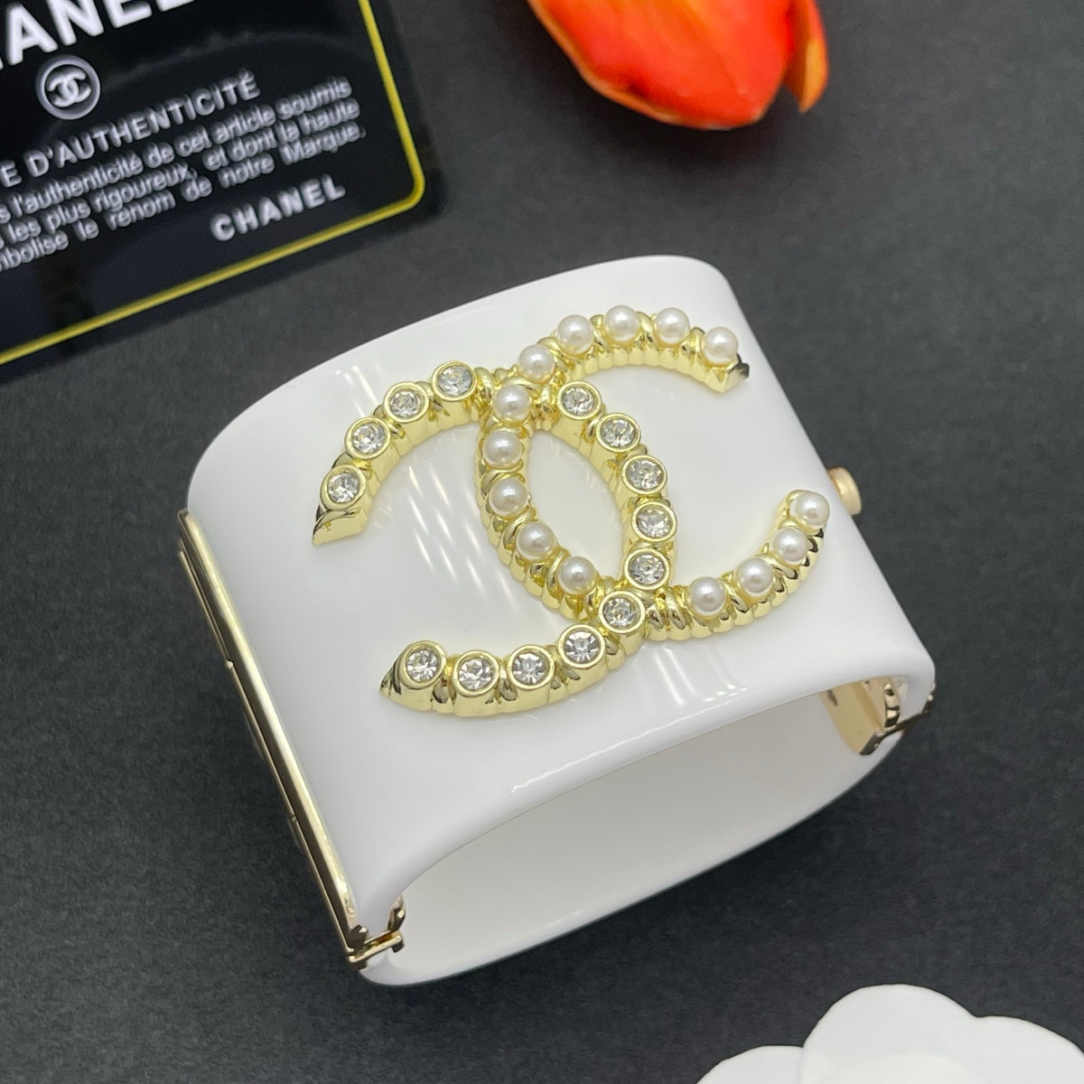 Chanel style acrylic resin bracelets - product photo 2