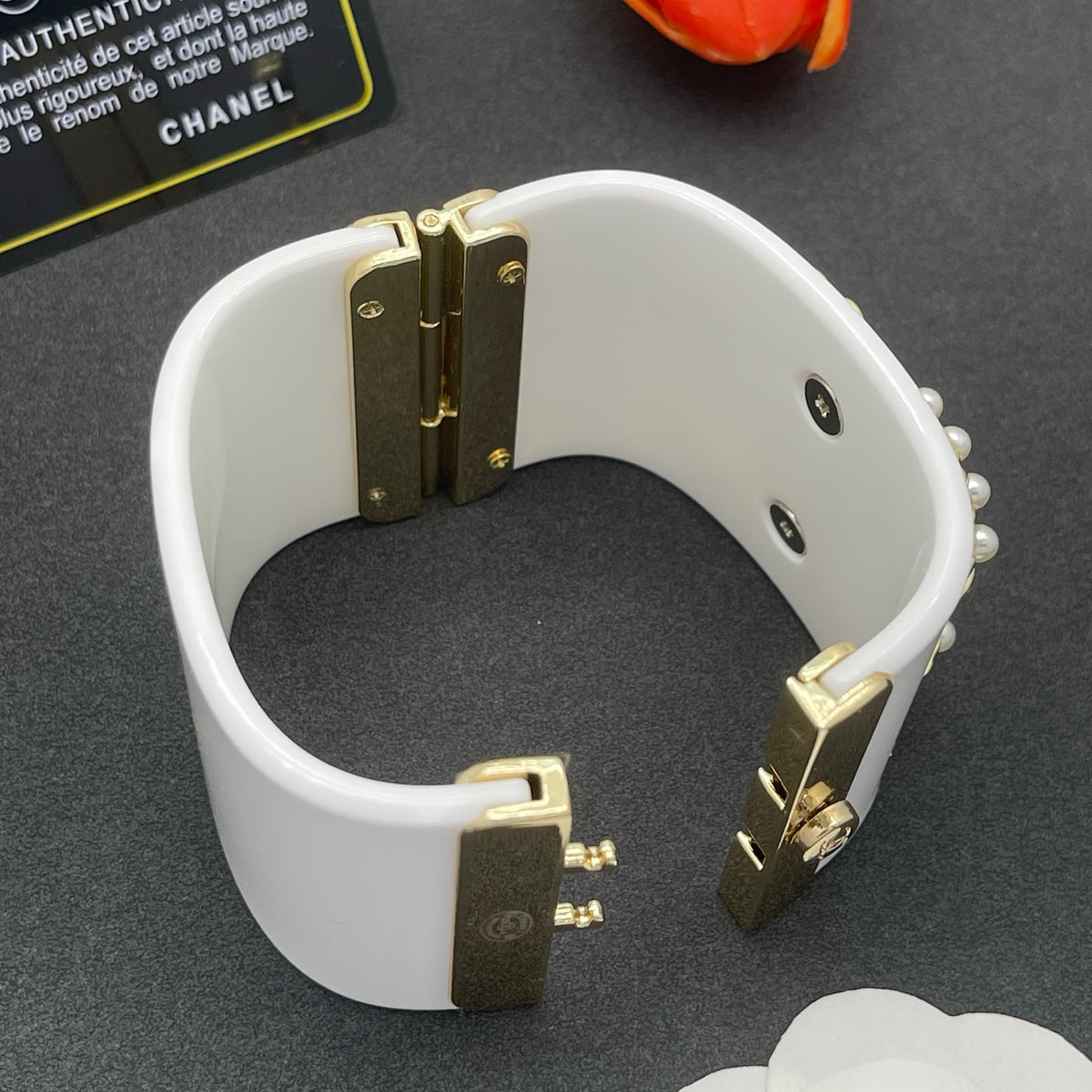 Chanel style acrylic resin bracelets - product photo 6