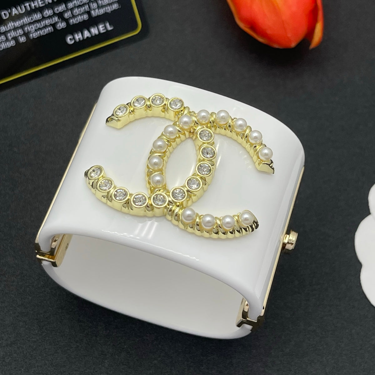 Chanel style acrylic resin bracelets - product photo 3
