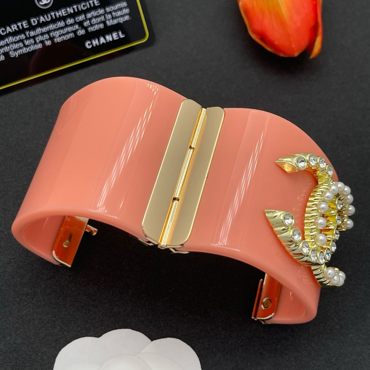 Chanel style acrylic resin bracelets - product photo 5