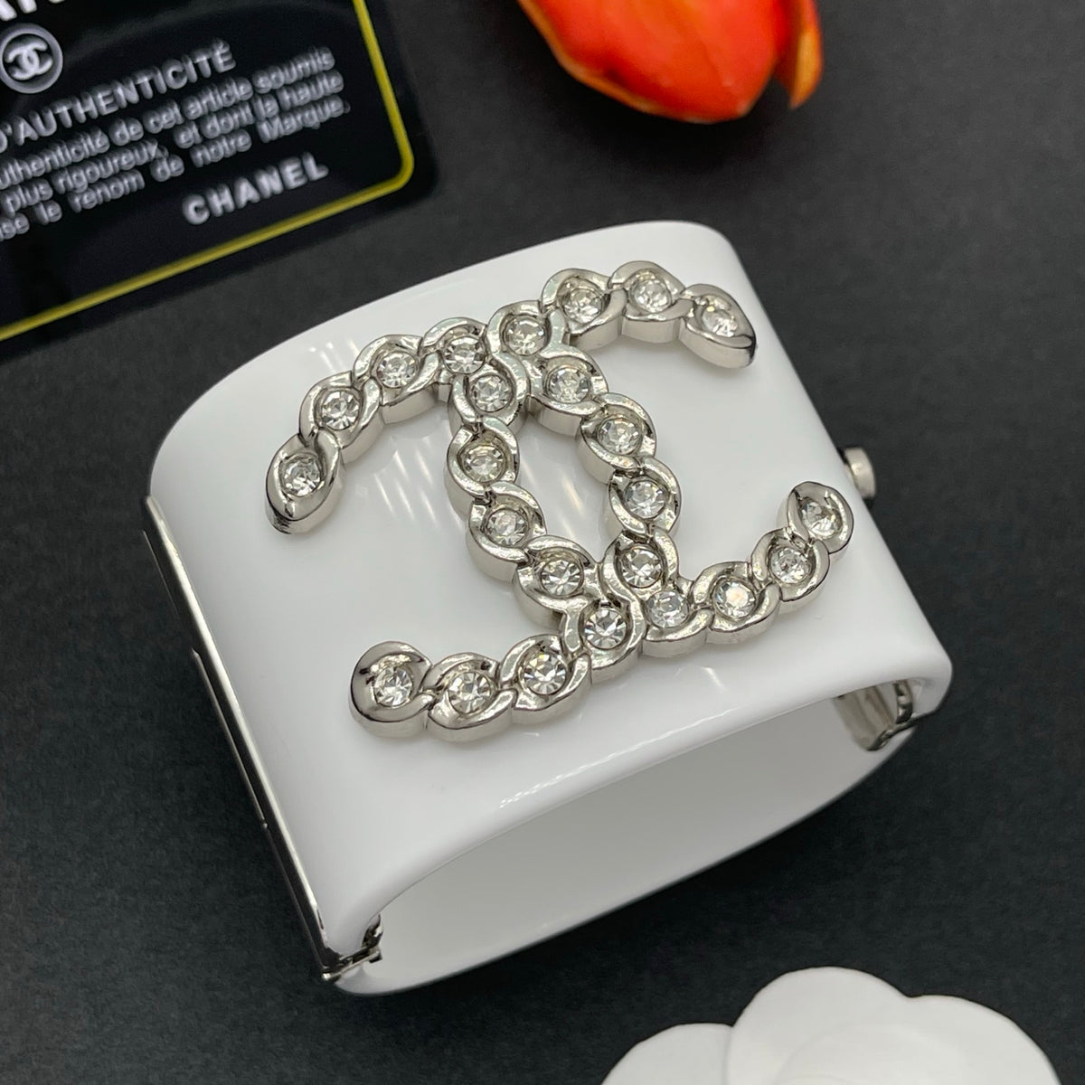 Chanel style acrylic resin bracelets - product photo 2