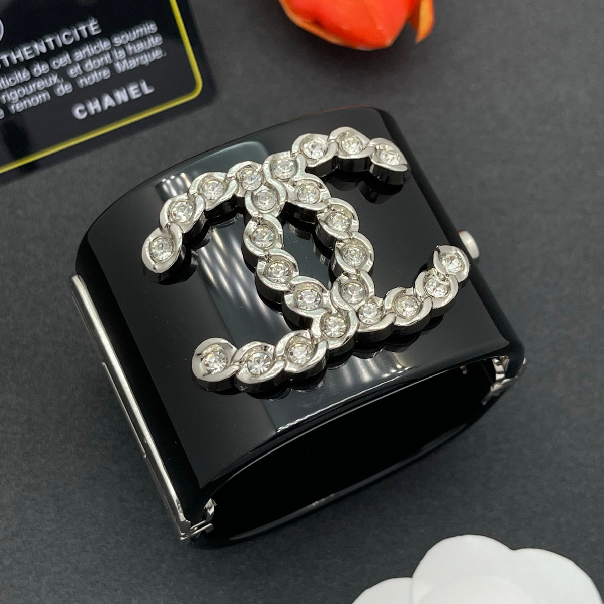 Chanel style acrylic resin bracelets - product photo 2