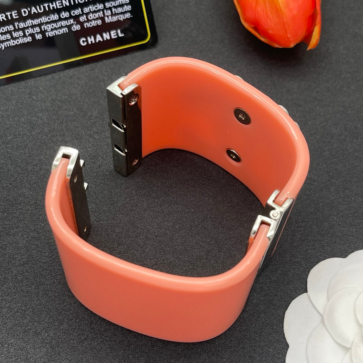 Chanel style acrylic resin bracelets - product photo 6