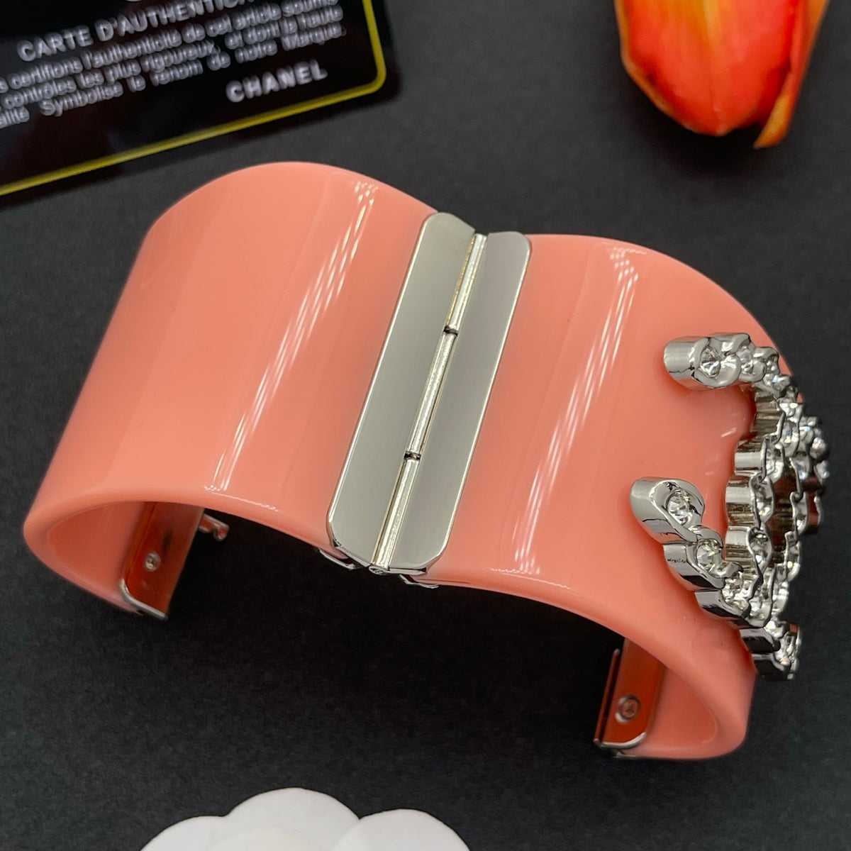 Chanel style acrylic resin bracelets - product photo 5