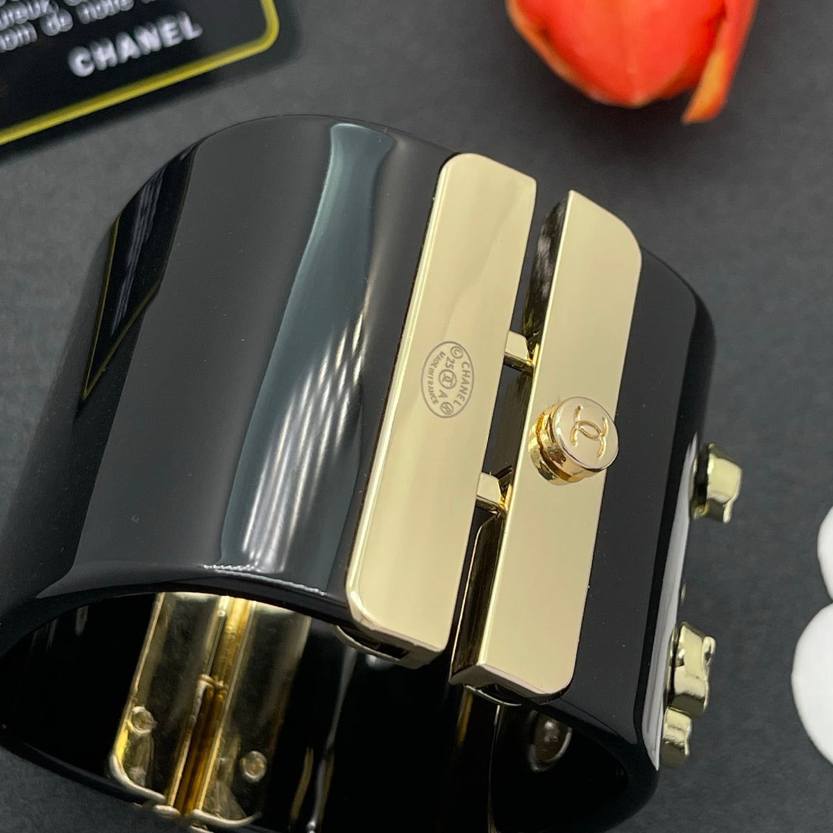 Chanel style acrylic resin bracelets - product photo 7